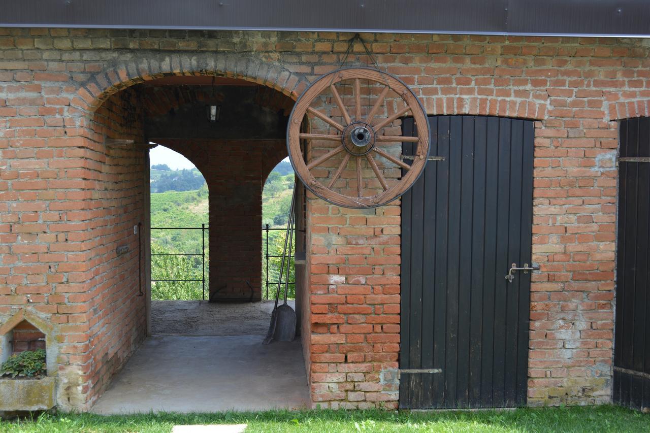 Cascina Valtignosa Camere Con Vigna Cassine Buitenkant foto